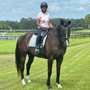 Meet your Posher, Maya